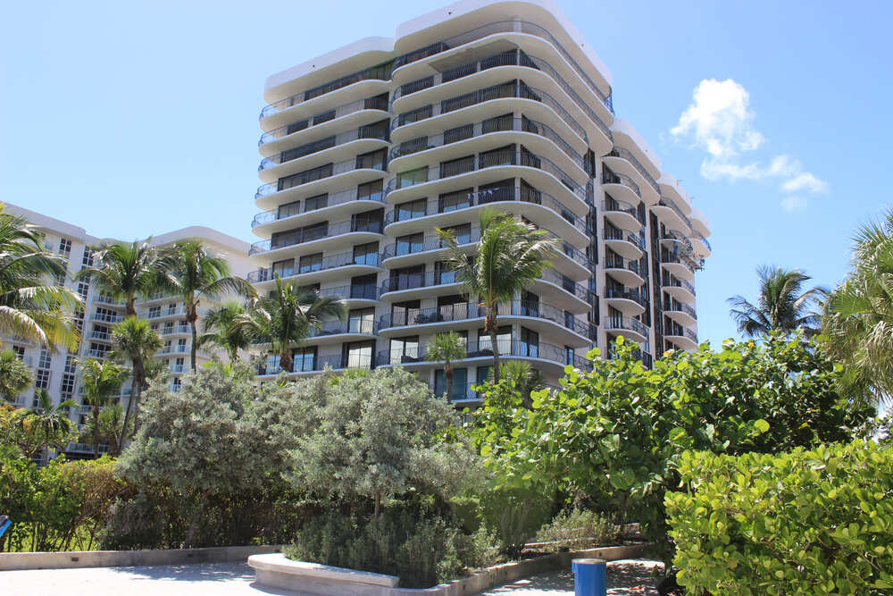 Champlain Towers North condo photo 2